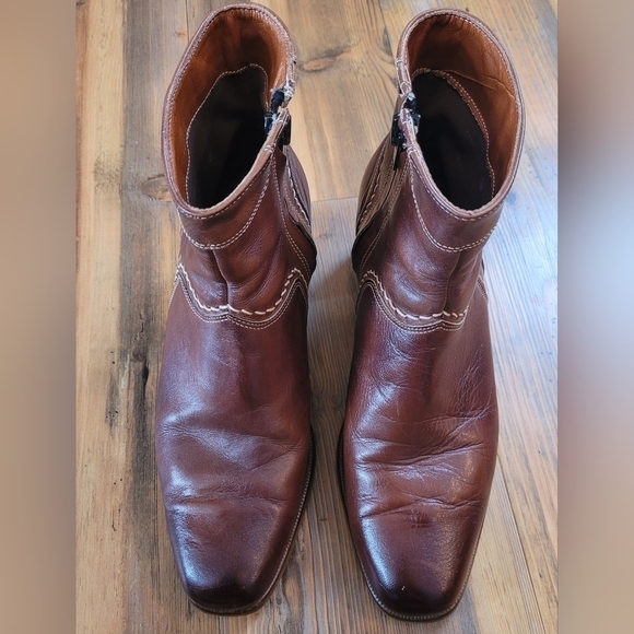 VINTAGE THE BAY Above Ankle Block Heel Boot, Brown Leather, Made in Canada - Picture 7 of 16